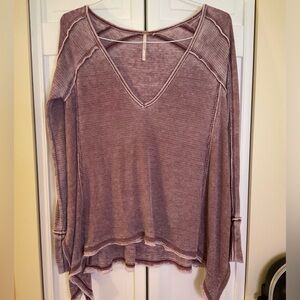 ❌ FINAL B4 RELIST ❌ Free People Waffle High Low V-Neck